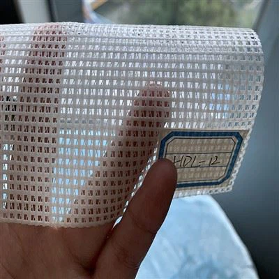 Ognioodporny siatkowy baner bez wkładki